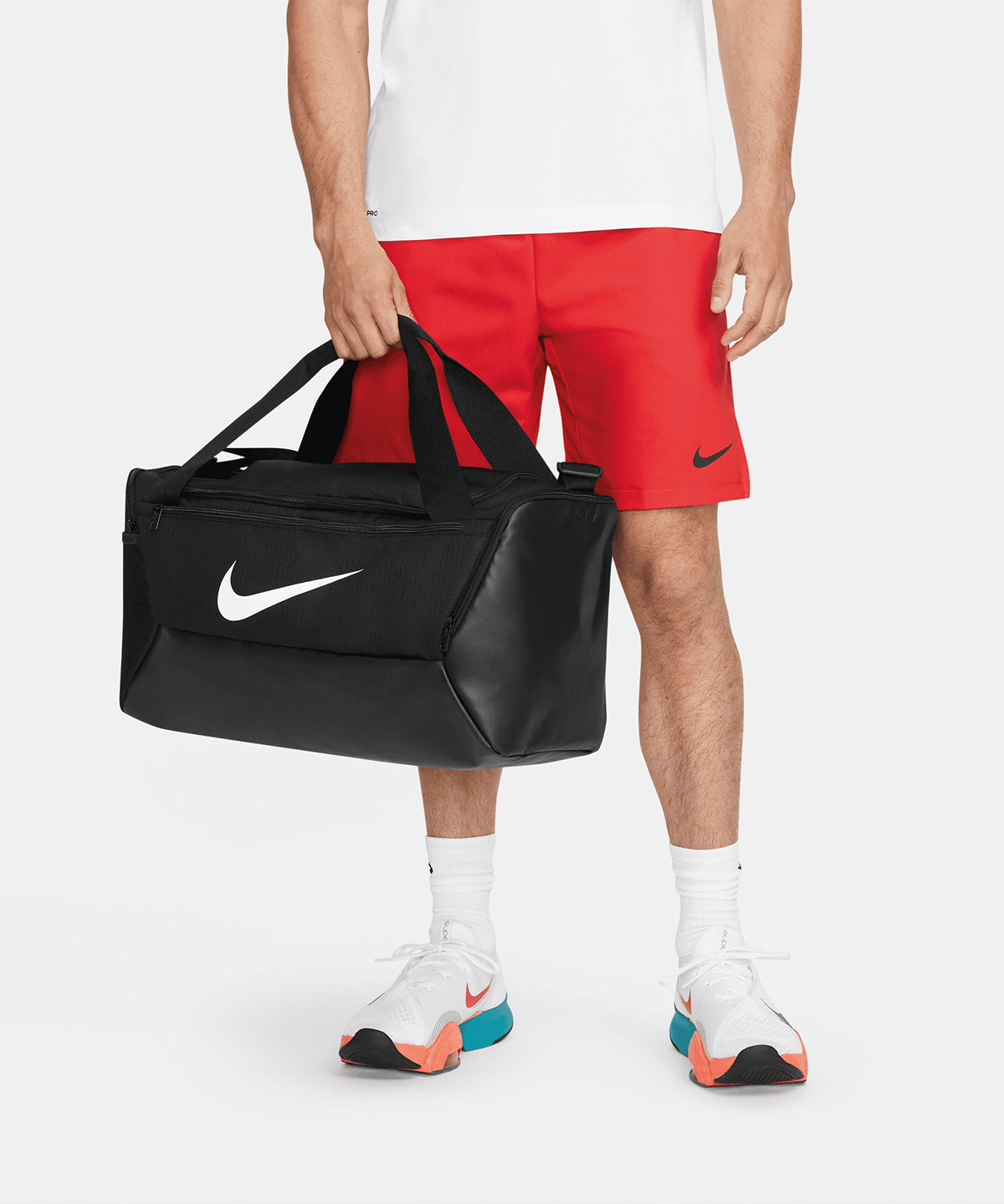 Bags - Nike Brasilia Liten Duffleväska 9.5 (41L)