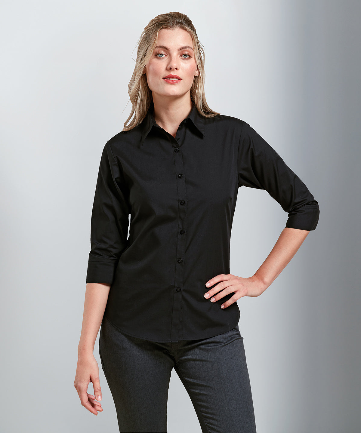 Blouses - Elegant damblus med trekvartsärm