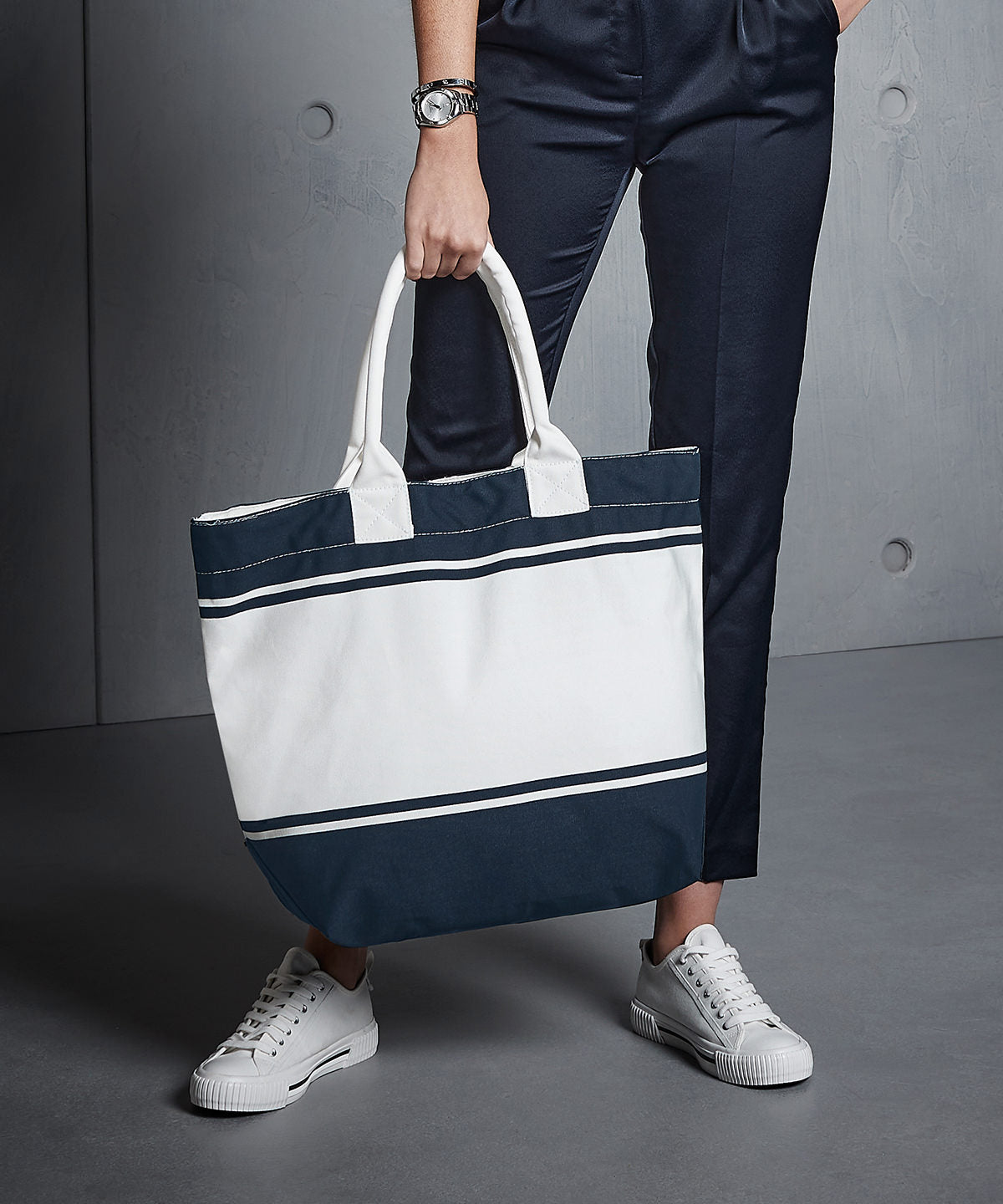 Bags - Stilren och Mångsidig Canvasväska från Off White